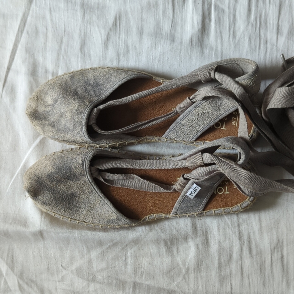 TOMS Lace Up Espadrilles Size 7.5 Tie Dye Grey